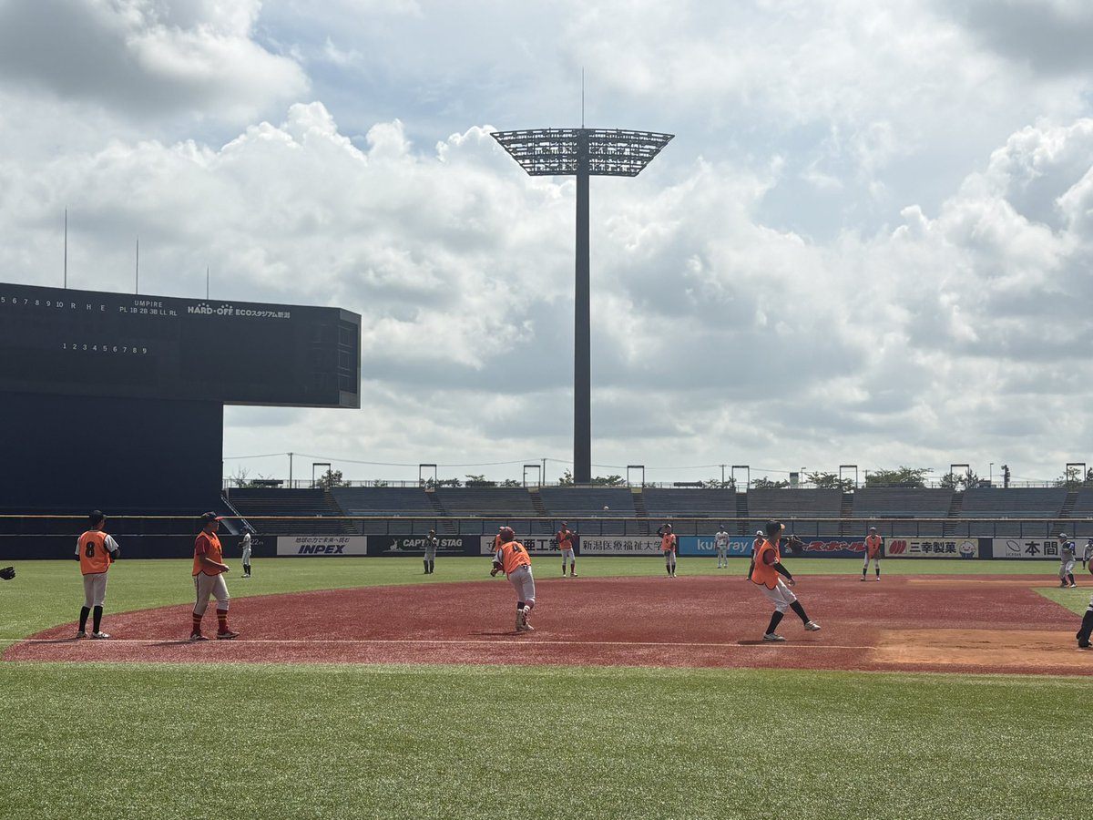 Albi_BC_PR's tweet photo. 本日、HARD OFF ECOスタジアム新潟にて
「NPBジュニアトーナメント KONAMI CUP 2026」
オイシックスジュニアチーム最終セレクションが行われました！

最終セレクションでは、ゲーム形式での選考を実施。
仲間と声を掛け合いながら、一人ひとりが自分の持つ力を発揮しようと懸命にプレーする姿が見られました✨🔥

参加してくださった皆さま、ありがとうございました！！

#オイシックス新潟アルビレックスBC 
#オイシックスジュニア2026
#NPBジュニアトーナメント
#学童野球