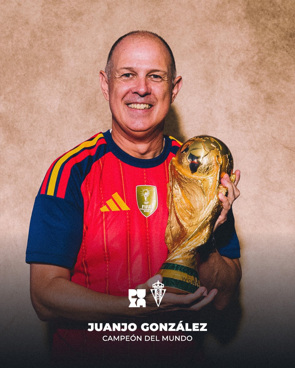 RealSporting's tweet photo. 🏆 Este domingo, El Molinón recibe a Juanjo González, campeón del mundo con la @SEFutbol.

🔴⚪ Homenaje y saque de honor en la previa del #RealSportingBurgosCF 👏🏼. https://t.co/t5bT5p6lA5