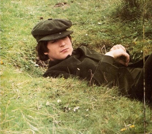 yourwelshman's tweet photo. Good morning lads 

#thebeatles #beatlestwt #johnlennon https://t.co/rkymEXxoEZ