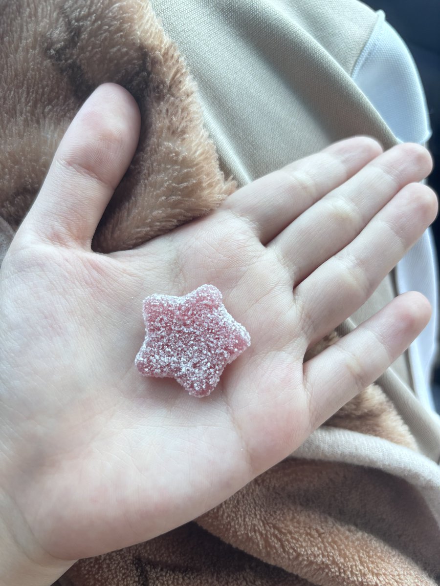 u_ron_69's tweet photo. ピュレグミあたったの！
星！はじめて！
レアすぎて食べれなかった笑 https://t.co/WcwZ0I1Awb