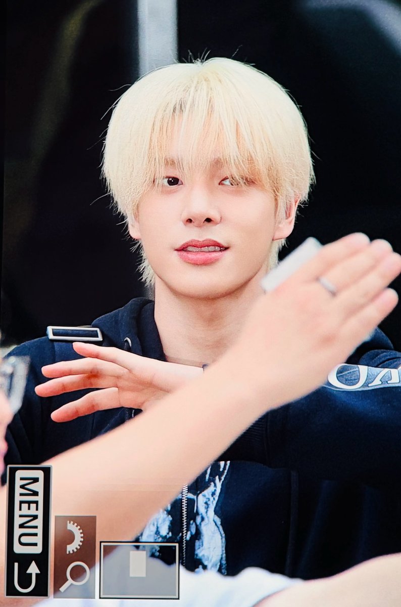 romxntica's tweet photo. 260821 뮤직뱅크 퇴근 프리뷰

#엔하이픈 #ENHYPEN 
#제이크 #JAKE #심재윤 https://t.co/wCcgKVfzxs