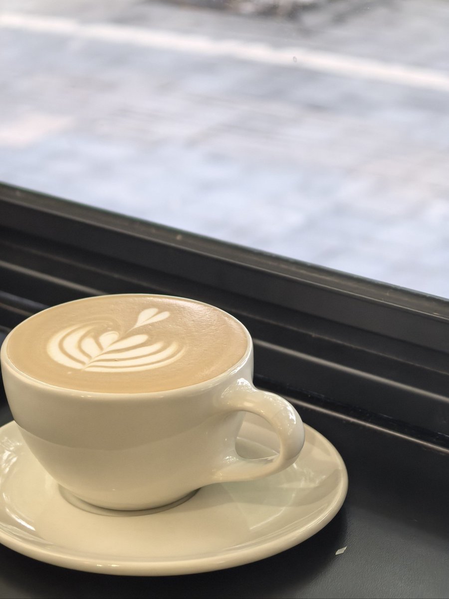 naufaadz's tweet photo. Just sipping iced latte by the window, watching soft clouds drift by—this slow, cozy hour is exactly what I needed today https://t.co/eZFLkImWlG