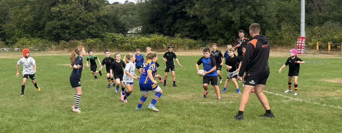 DRA_Community's tweet photo. 🐉 𝗖ommunity  | @TataSteelLtd @runtechltd Skills Camps

Our last “on the road” skills camp at @Blackwood_Rugby is up and running.

Some great skills on show already.

#WeAreGwentRugby
@dragonsrfc https://t.co/go5c7oWMPr