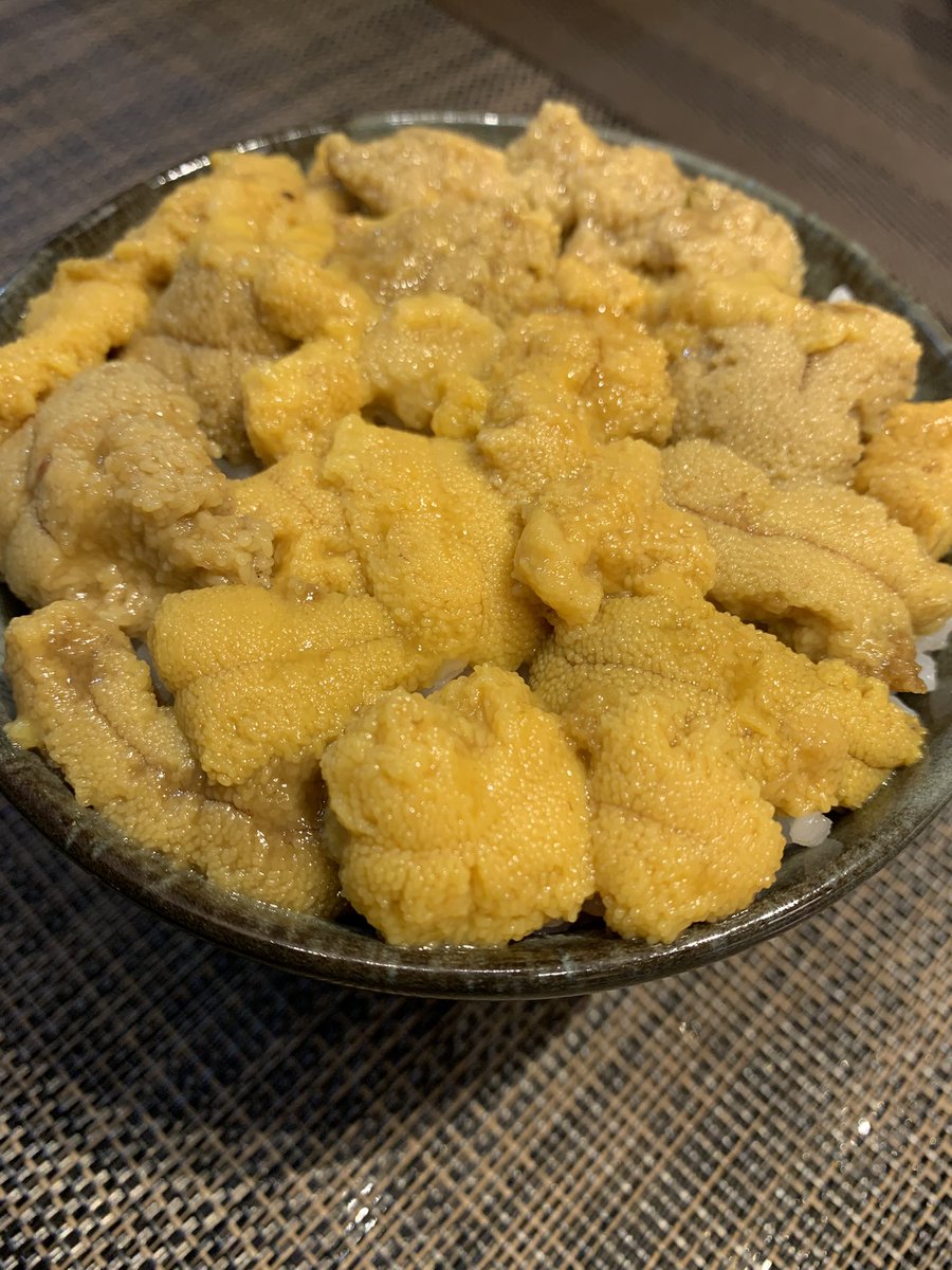 skanayaneko's tweet photo. 雲丹丼完成‼️食べたい方、手を上げて下さい🤗 https://t.co/MXwRoZEwzw