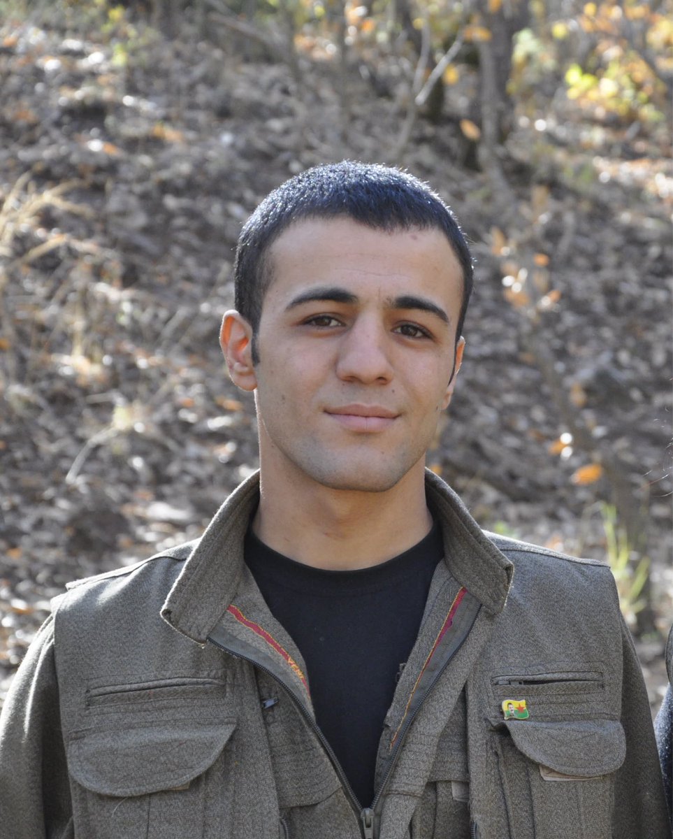 glidaxame_'s tweet photo. Şehîd Solîn Dersîm,Şehîd Rûbar Yoldaş,Şehîd Ronî Sîpan,Şehîd Rênas Tetwan https://t.co/cFlYfxKbQ3