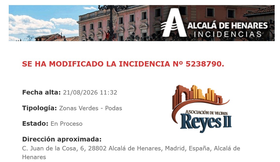 AVVReyesdos's tweet photo. 🌳 ¿Y CUANDO SOPLE EL VIENTO?
🚨 RAMA ROTA. RIESGO REAL.
Hemos comunicado la incidencia en el Paseo de Vázquez de Coronado.
🌬️ ¿ESPERARÁ LA CONCEJALÍA DE MEDIO AMBIENTE A QUE CAIGA SOBRE ALGUIEN?
⚠️ PREVENIR NO ES OPCIONAL.
ACTUAR TAMPOCO.
¿A QUÉ ESTAMOS ESPERANDO? https://t.co/g9hWyzexu4