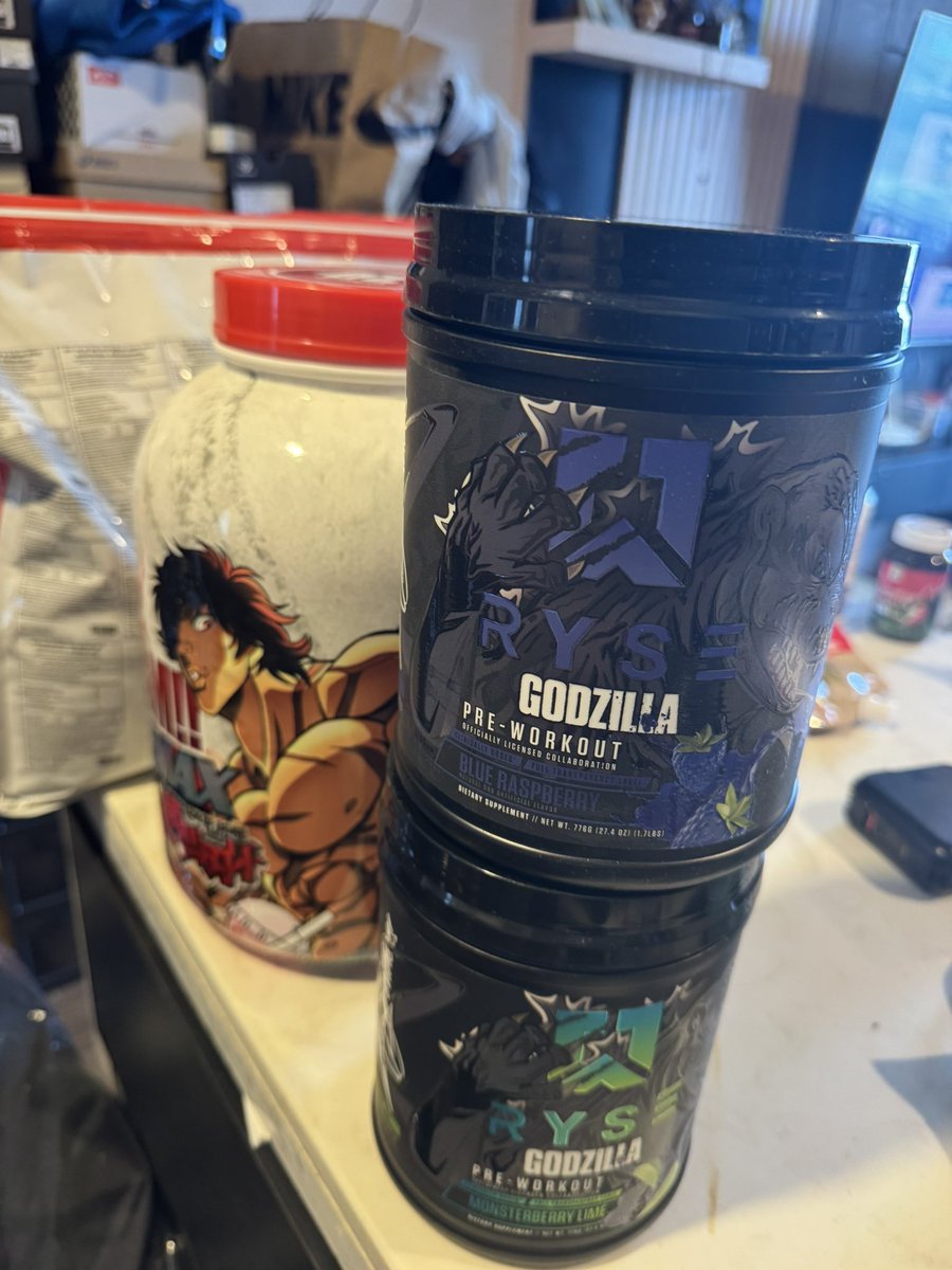 NongMheeAPT's tweet photo. ลองใช้ตามอินฟลูที่ไม่ปักตระกร้าแนะนำ ลองเอาเข้า AI เทียบpre workout ในไทยละ nutrition เฟี้ยวนะ https://t.co/MbpGt4L5dk