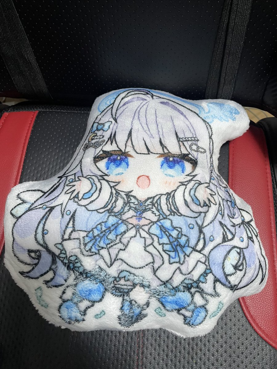 spad5648's tweet photo. ついに届いた！！
そしてゲーミングチェアを制圧されました
可愛い過ぎてもう可愛い（語彙力皆無）

触り心地も致死レベルで良い https://t.co/HnK2JeQK6A