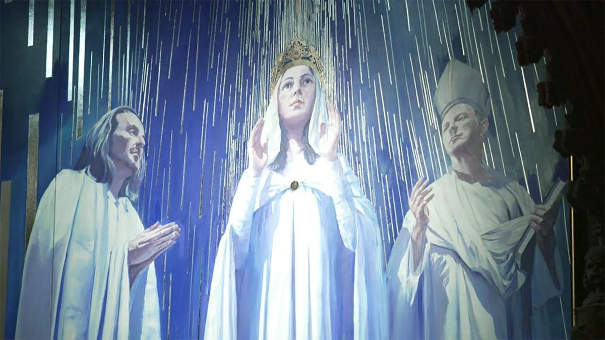 CatholicArena's tweet photo. A mural at Saint Patrick's Cathedral in New York honours Our Lady of Knock and the city's Irish Catholic heritage https://t.co/F9hLxkzpRR