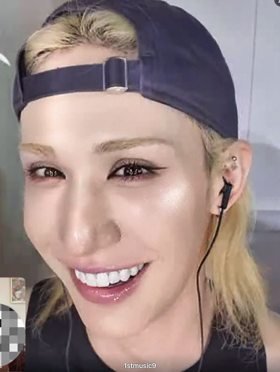 diane4xlov's tweet photo. 20260821_퍼스트뮤직
나를 꼬시기위해 나타난 여왕님....
아니 왤케 이쁜데 ㅜㅜㅜ 사랑해 ㅜㅜ
#xlov #wumuti #엑스러브 #우무티 https://t.co/haQIoCZ5Hy