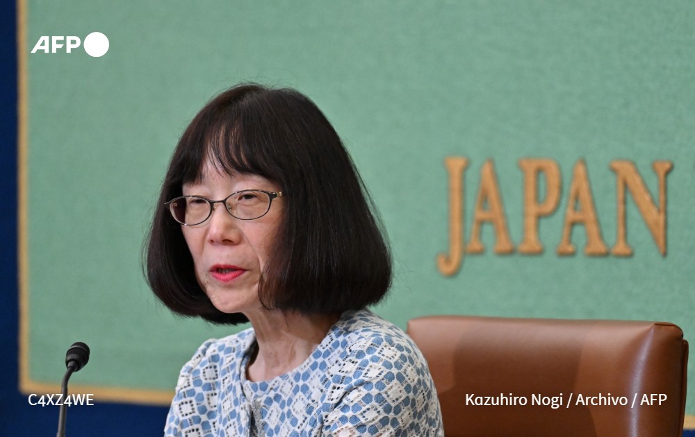 AFPespanol's tweet photo. La presidenta de la Corte Penal Internacional (CPI), la japonesa Tomoko Akane, alertó del riesgo de "desaparición del Estado de derecho internacional", tras ser objeto esta semana de sanciones por parte de EEUU, que considera la CPI una institución "politizada" #AFP https://t.co/hcf8osptkb