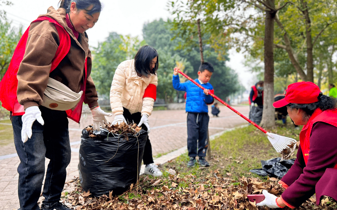 harold_stever's tweet photo. Join our neighborhood garden cleanup this Sat 9am at Oak Park! Gloves u0026 snacks provided. Let’s green our space together! https://t.co/lhuiPNPwTx
