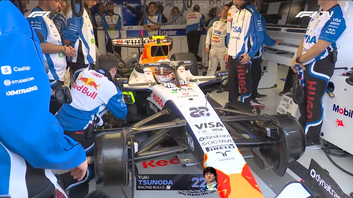f1speed_indo's tweet photo. Yuki Tsunoda bersiap di kokpit. Comeback bersama Racing Bulls.

Ini adalah pertama kalinya dia jajal langsung mobil regulasi 2026 di sirkuit. https://t.co/T5NqTjdRnh