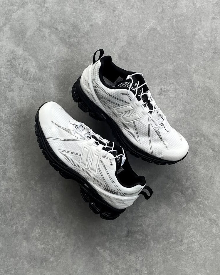 y_knman's tweet photo. え、カッコ良すぎない？
狙い目New Balance見つけてしまった https://t.co/gwEE6fRWUD