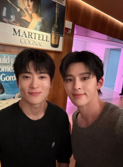 AboutMusicYT's tweet photo. Pond Naravit when asked about Jaehyun and becoming a fan of NCT in a recent podcast:

"Jaehyun is my idol. He has been since before I even entered the industry. A fan of the whole group, I felt I wanted to be an artist like him. So when I talked to him at Fashion Week, I greeted him and I asked him, he must be so tired, working this much.

And he asked me back, he said you must be working hard too. It's like we understood each other. We understood that he must be working incredibly hard. I'd sat and watched his interview clips.

I think he once said, on some show, that his time in the military made him feel that being an artist, living this life, is uncertain. It's like we felt we understood what he was trying to say. He's such a good person People always say nice things about him. I think he's a genuinely kind person. You can tell he does it from the heart.

[About becoming an NCT fan] It was around 2018, I think. I watched a clip, the song Black on Black. If NCT fans are watching, they've probably seen it. I thought it was so cool."