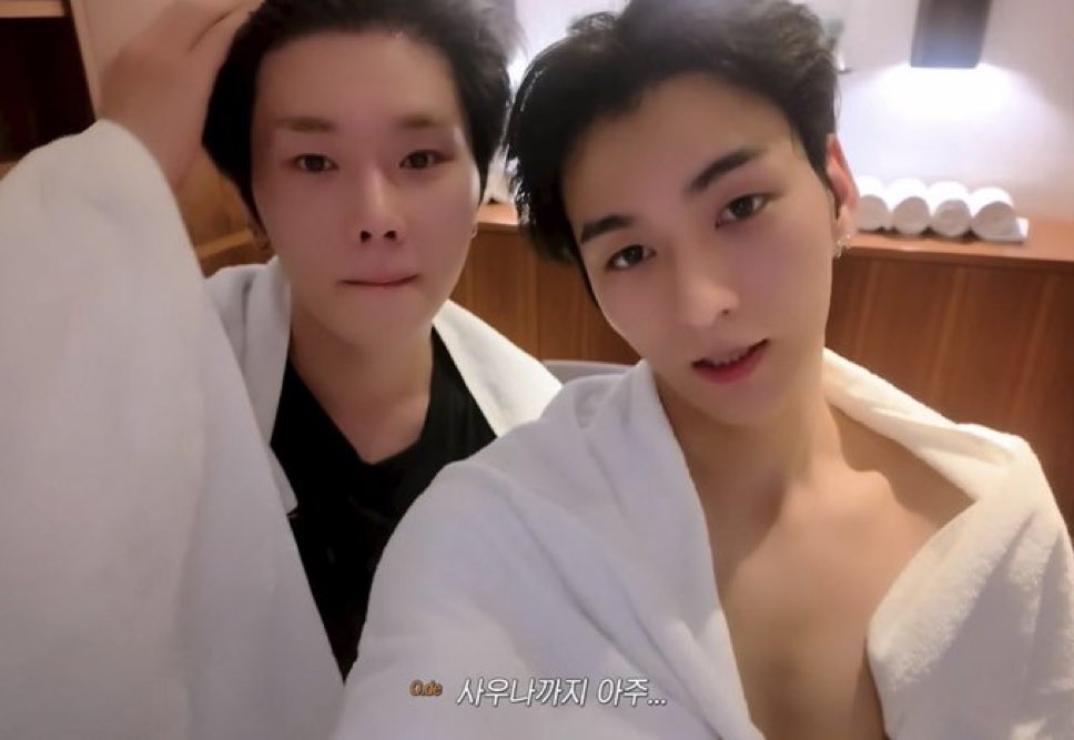 LXVEANDF3AR's tweet photo. this full course meal 🤤🤤🤤🤤🤤 https://t.co/SEk6yaRrHZ