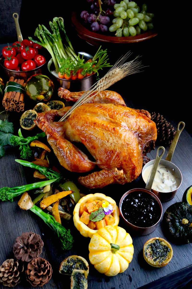 Filipmitic's tweet photo. Indulge our special Thanksgiving turkey feast this week! Juicy roasted turkey with cranberry sauce, creamy mashed potatoes and pumpkin pie—perfect for your cozy holiday gatherings. Book now! https://t.co/utbpdGXi5S