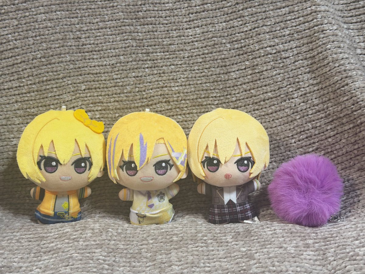 nagadon0103's tweet photo. 💛💛💛💜 https://t.co/JUix1wDcW8