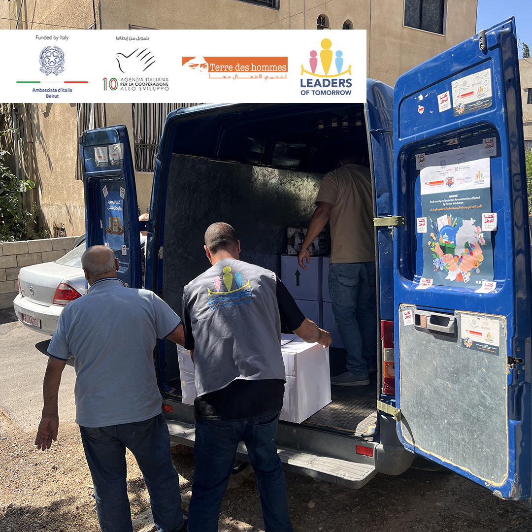 tdhitalylebanon's tweet photo. Leaders of Tomorrow completed the 2nd phase of its food parcel distribution under the MAHMIE project, delivering 1,000 food parcels in North Bekaa, supporting more than 4,300 individuals.
Funded by #Italy @aics_it @aicsbeirut @ItalyinLebanon 
In partnership with @tdhitalylebanon https://t.co/N0LrZTQOVi