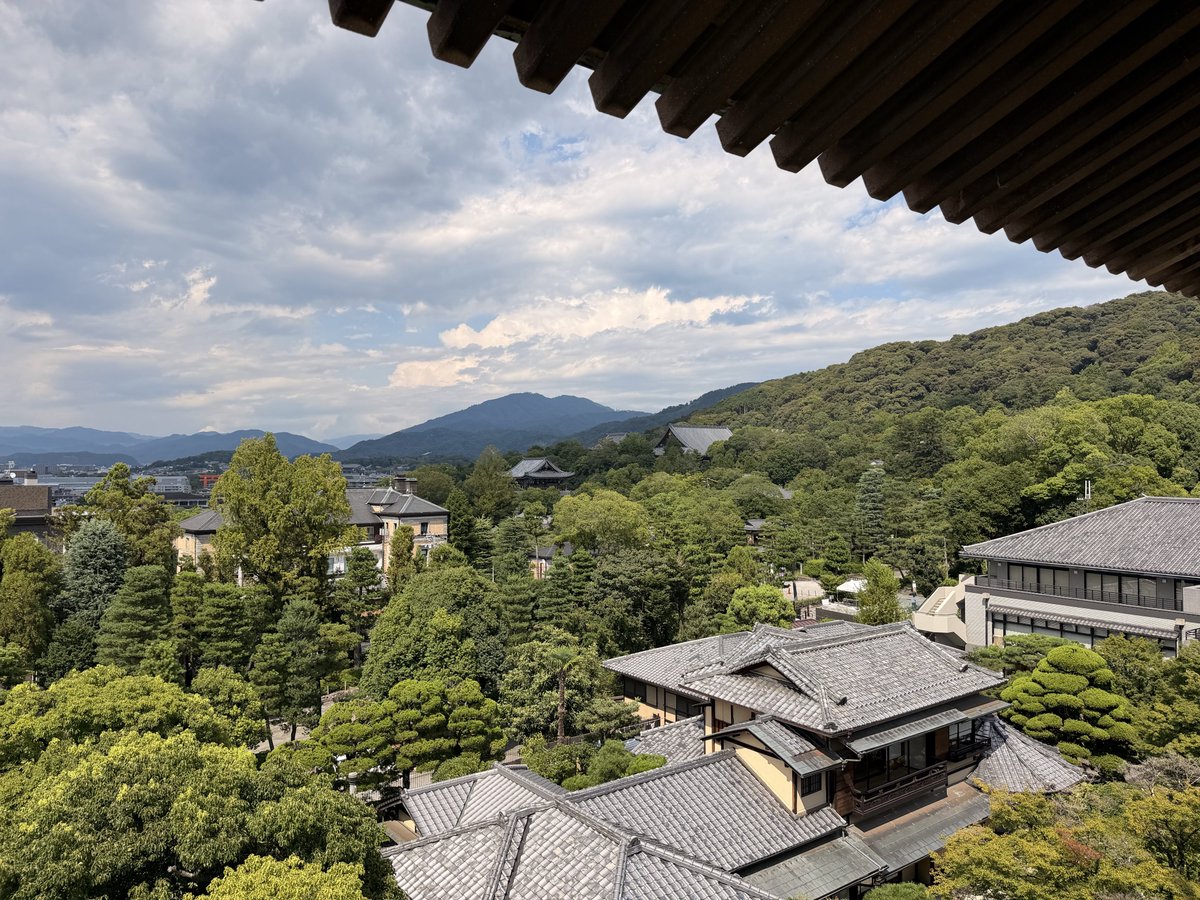 nanch_7352's tweet photo. 祇園閣の特別公開行ってきた
八坂神社界隈行った誰もが気になるアレ https://t.co/pvxErkdcoe