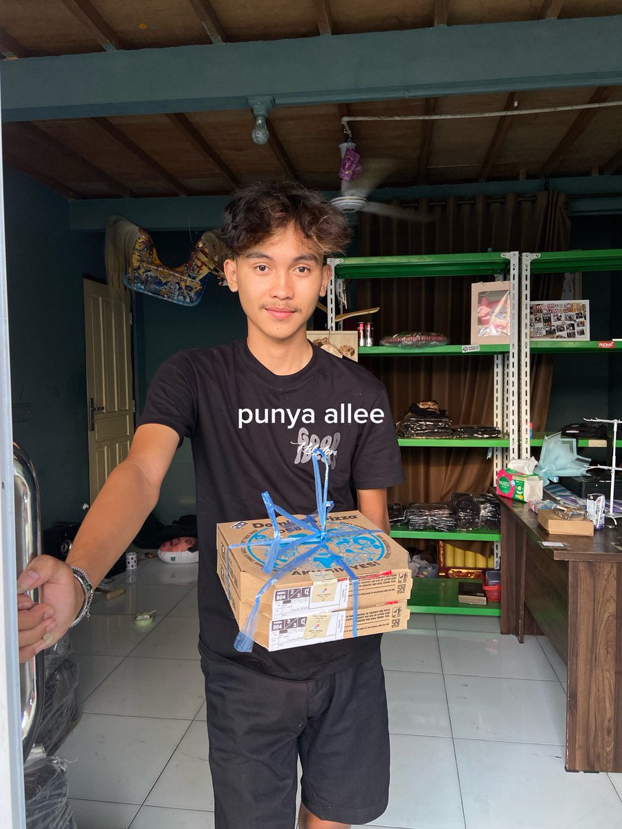 allesdomain's tweet photo. MIONG KUU CANTIKKUU CIMOL BOJOTKUUU NTIKKK IMUTTT KECUP DULU SAYANGGKUUUU https://t.co/USBrqpLouF