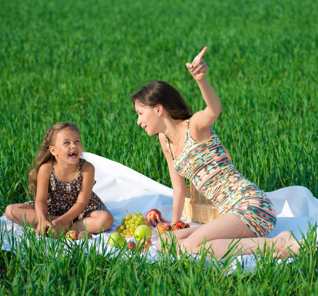 EverleighJlnrt's tweet photo. Jugamos con mis pequeitos al parques hoy! Ríen mucho y compartimos momentos geniales que valen oro ， https://t.co/dXOo16JoUT