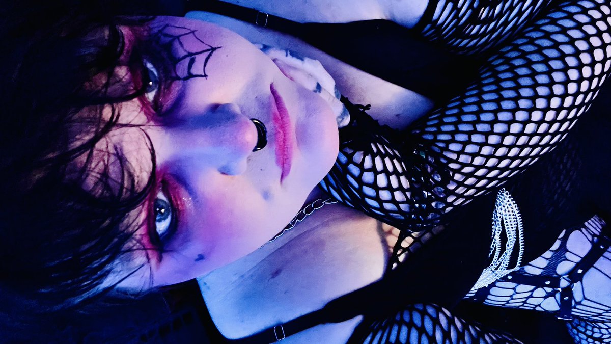 PrincessAmore17's tweet photo. Happy Friday~ 
#NonbinaryBabe #femboy #plussizegothbabe #nsfw #Babe #CuntBoy #Babe #fishnets https://t.co/mMQiqLnnbr