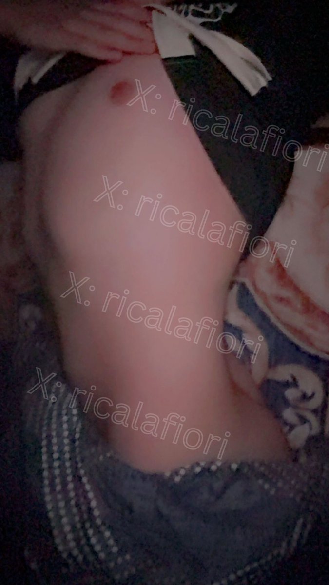 ricalafiori's tweet photo. تجي وراي ولا قداميي ؟😭😭🍑💖 https://t.co/Zl8n6lFAaH