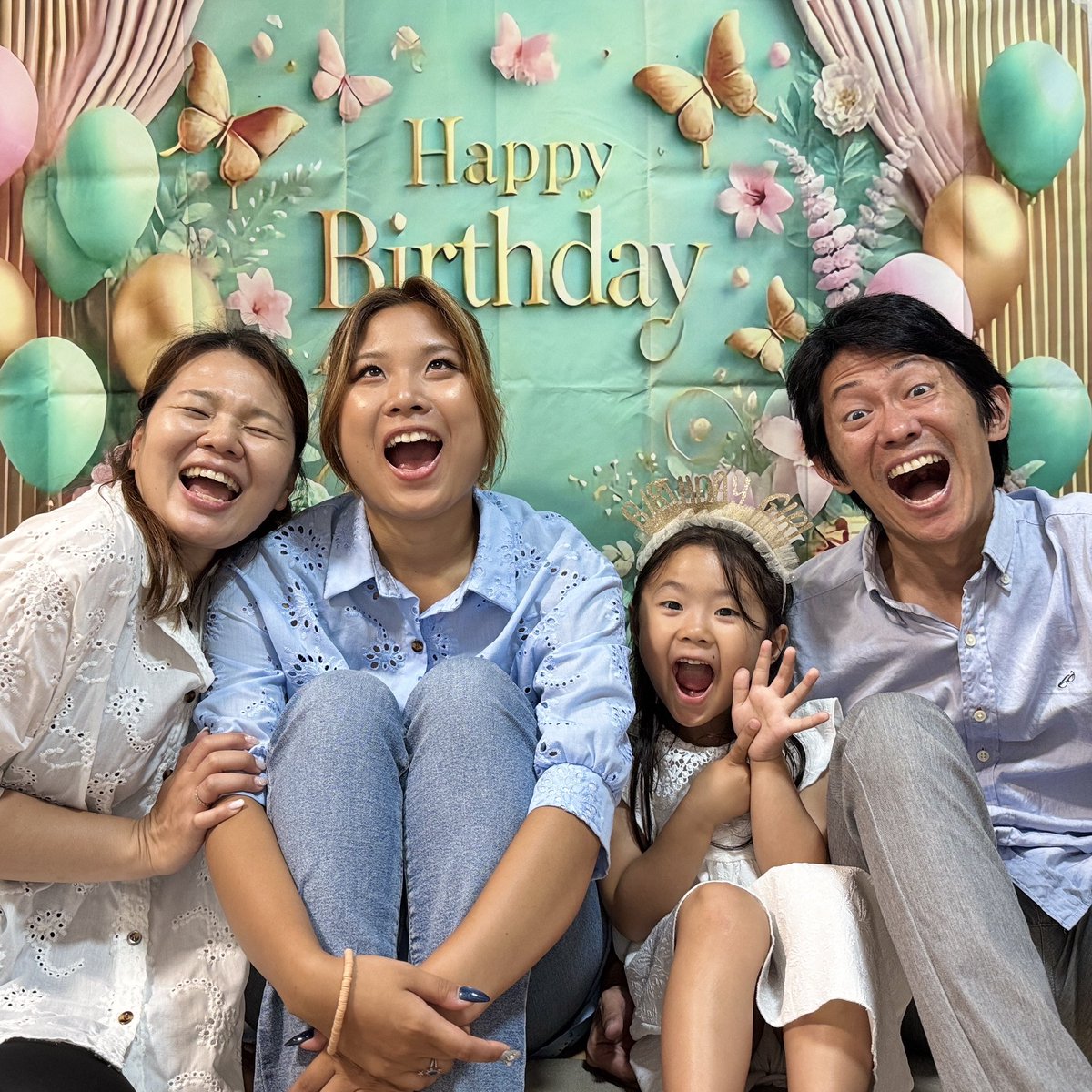 urushiharayuuji's tweet photo. 48歳の誕生日を迎えました🎂
緋那も6歳✨
これからも家族パワーで頑張ります💪
応援よろしくお願い致します🙏

#SASUKE2026 #誕生日 #漆原裕治 https://t.co/VCdFsYX3kt