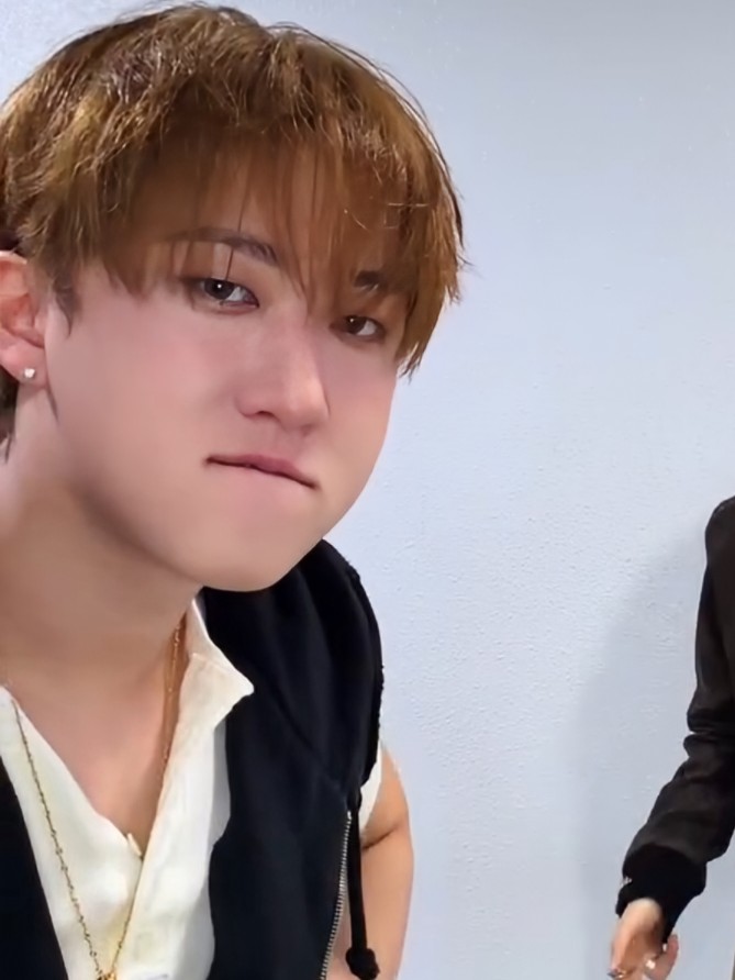 3594_5x's tweet photo. Changbin… you’re just too cute, I can’t 😵‍💫😵‍💫😵‍💫 https://t.co/PAnnv3ROOA