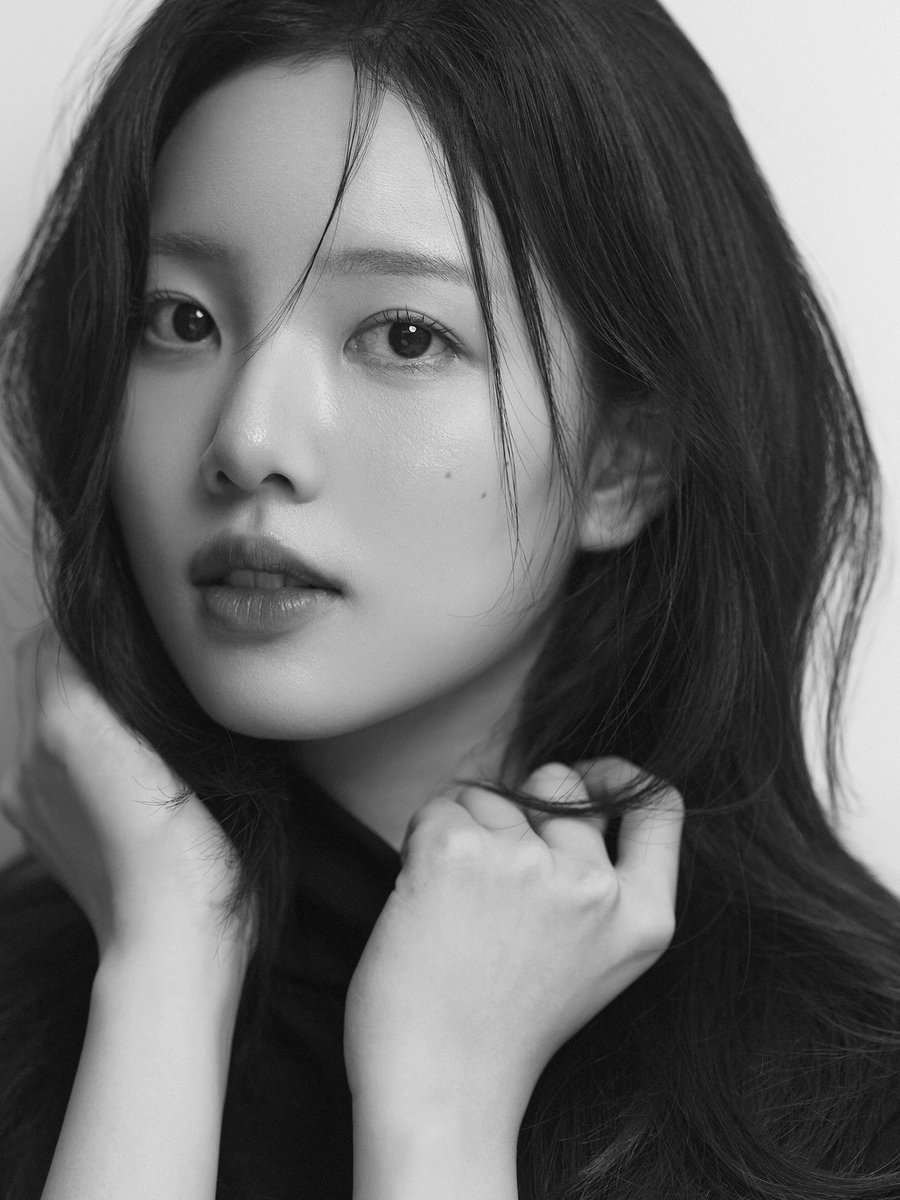 daileee_space's tweet photo. Lee Soojin Instagram post (1/2)

#LeeSoojin #이수진 https://t.co/r78ov41JT8