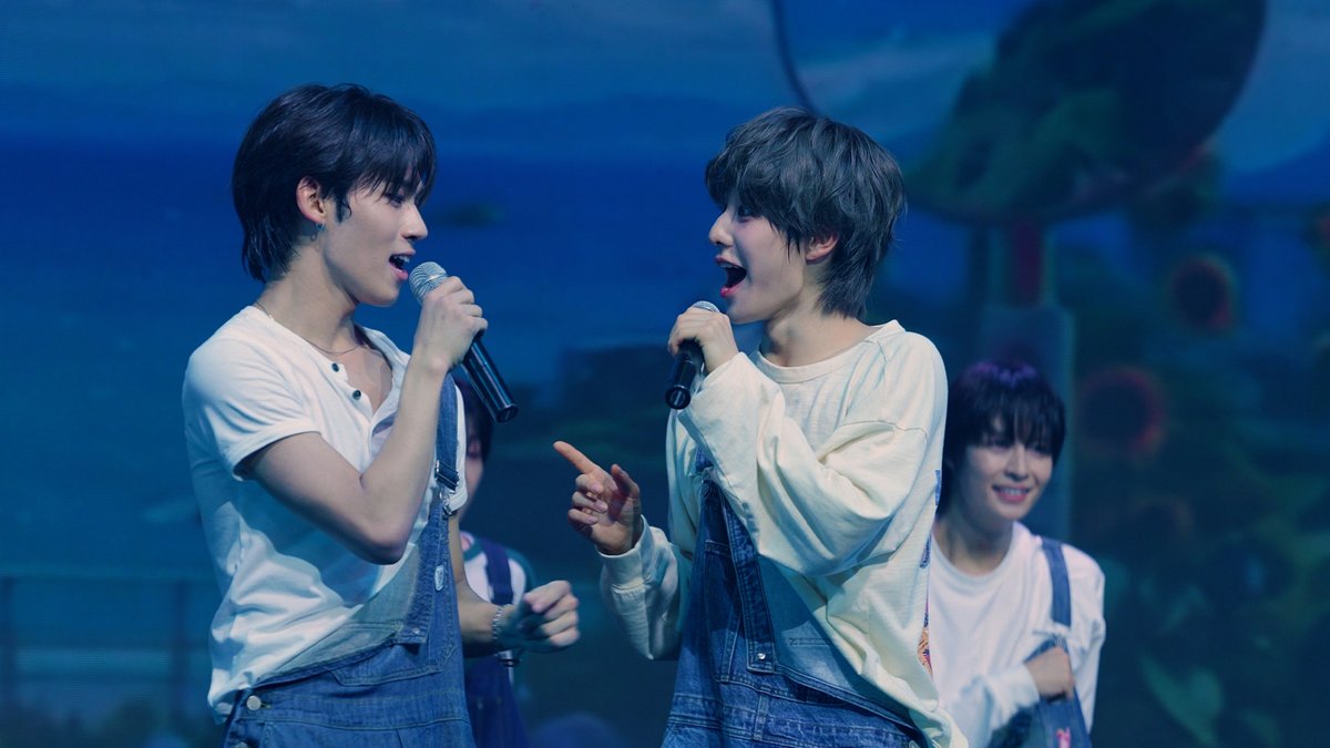 yuhz_official's tweet photo. [📹]

YUHZ(유어즈) 'Happiness' Stage Cam @ SUMMER 100CATION

🔗https://t.co/JrMnML6cwo

#YUHZ #유어즈
#YUHZ_SUMMER_100CATION https://t.co/vBiproPXVv