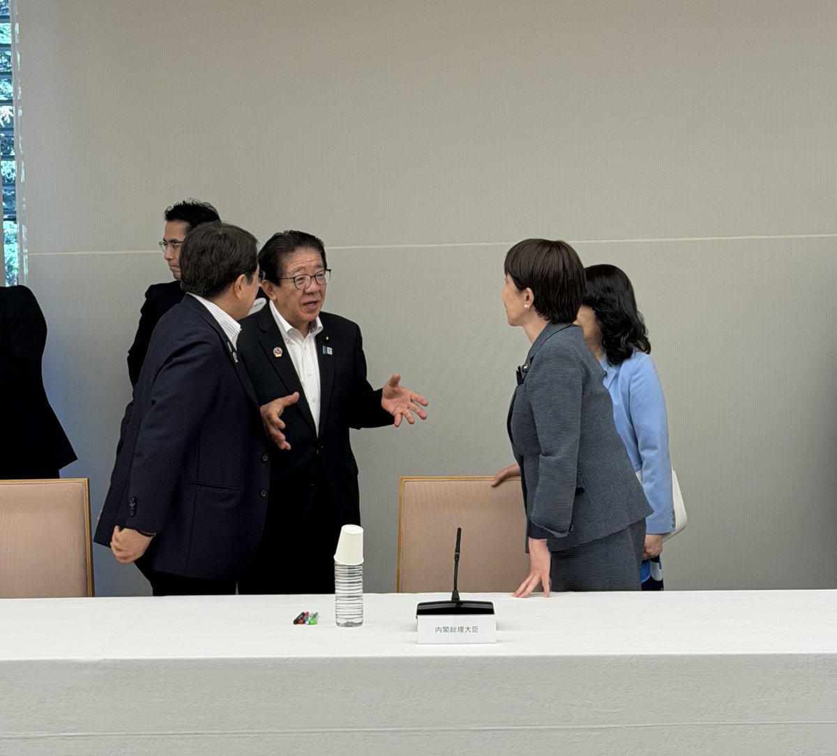 PressSec_JP's tweet photo. 熊本の被災地では井戸を生活用水に使っている方もたくさんおられます。

「できることは、全てやる」という決意の下、今般、個人の井戸の復旧についても、新たに災害救助費などにより支援できるようにしました。

高市総理「現地対策本部に設置した井戸水対応チームを中心に、井戸の洗浄が開始（続く） https://t.co/eZTtGVlQJd