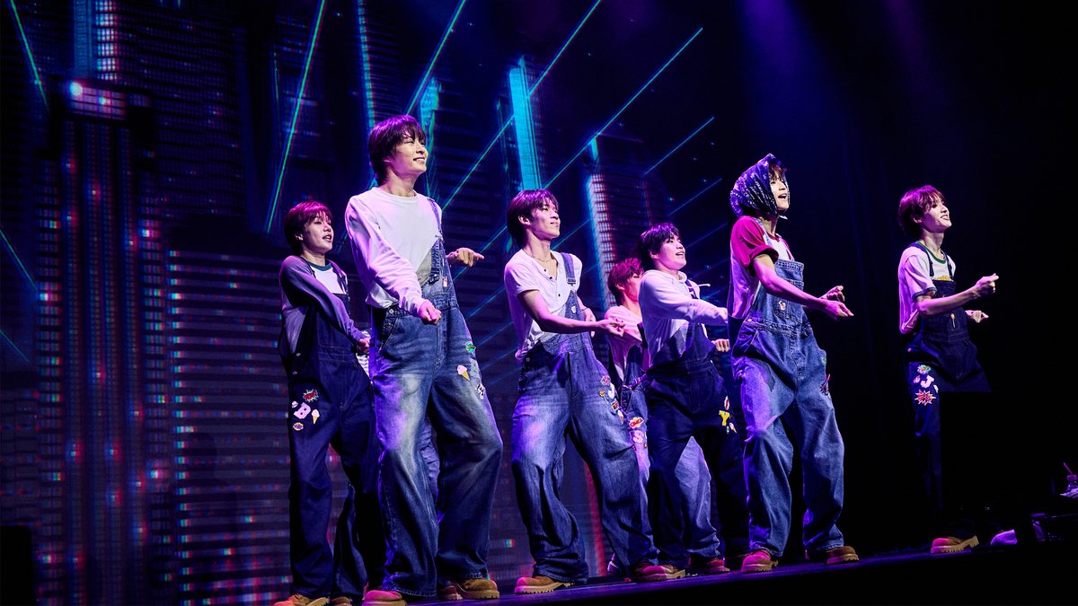 yuhz_official's tweet photo. [📹]

YUHZ(유어즈) 'Supernatural' Stage Cam @ SUMMER 100CATION

🔗https://t.co/4n3Ylz6FEJ

#YUHZ #유어즈
#YUHZ_SUMMER_100CATION https://t.co/Ezj9wmUmus