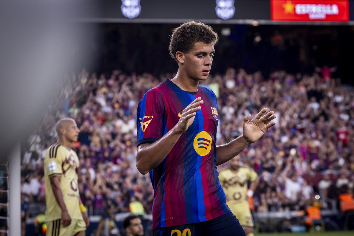 ferranquiilez's tweet photo. 👉 El Barça ya trabaja en la renovación de Hamza Abdelkarim

El club está muy satisfecho con su rendimiento y quiere premiarlo con una mejora salarial, además de alargar su contrato

Actualmente, su cláusula es de 15M€ y la intención del Barça es elevarla hasta los 150M€ ✔️ https://t.co/9Uk1HC939E
