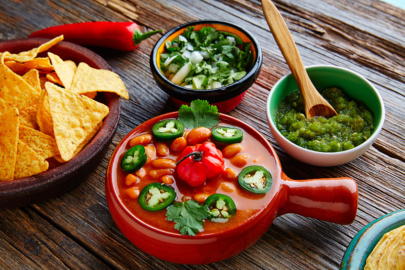 superbutt2's tweet photo. Craving authentic Mexican chiles rellenos Just made crispy cheese-stuffed poblano peppers smothered in rich tomato sauce—warm, spicy, and pure comfort that hits way better than takeout! https://t.co/pPadet5NYq