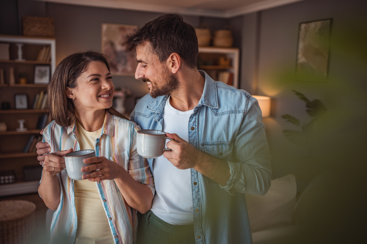 Its_IN5AN3's tweet photo. Had such a warm chat with my neighbor today over a cup of tea—small talks really make the day nicer!， https://t.co/MAJh5EYKa8