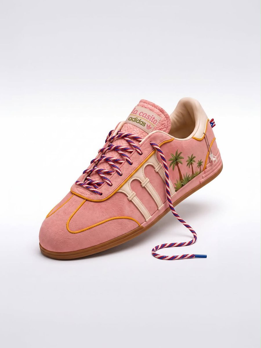 etginlik's tweet photo. Bad Bunny'nin Adidas'la oluşturduğu renkli yeni sneaker modeli: https://t.co/hgSKQ9l3FL