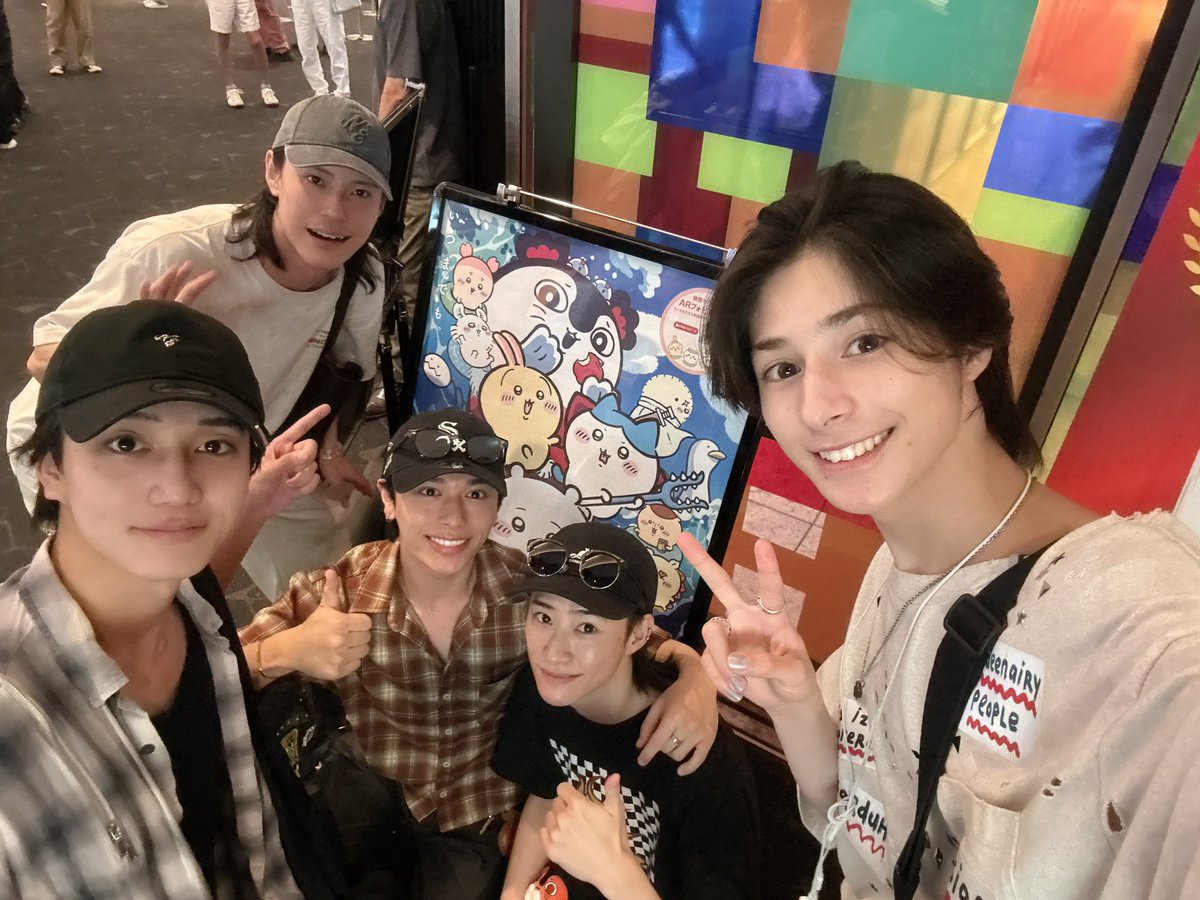 RISUTO_S0504's tweet photo. 今日はオフ満喫してきました♪

さっくんにおすすめされてずっと見たかった念願の #映画ちいかわ みんなと見てきました！
このメンバーで行く映画楽しすぎました🤩

映画の感想は、罪と罰ですね。
#ちいかわ https://t.co/zdrMsCRtQ1