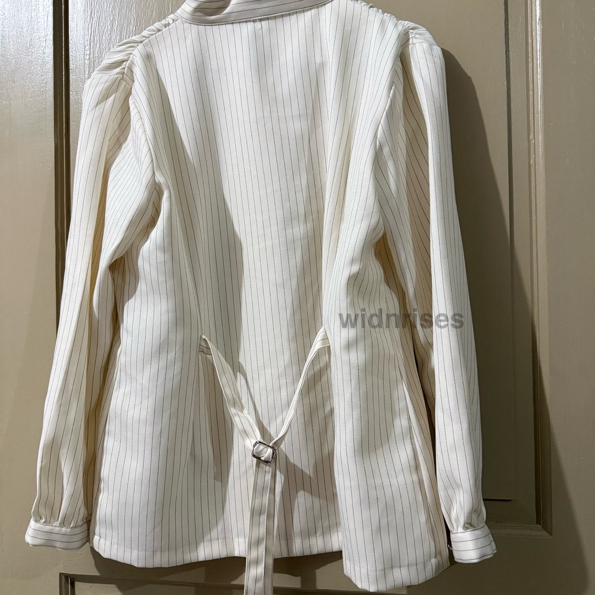 widnrises's tweet photo. wts want to sell

blouse dari brand yomono
size S / M

baru dipake 2x

💰70k (hb: 180k) 
🍊 / Manual
📍Jakarta Selatan 

t. preloved baju https://t.co/ILMGHsFoSE