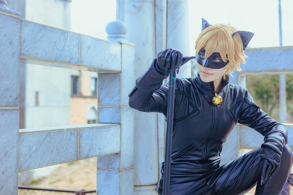 meomxeu2's tweet photo. MiraculousLadybug：cat noit　※Cosplay
ミラキュラス：シャノワール　※コスプレ

モデル：@issiki_ngn https://t.co/sytjv3XldE