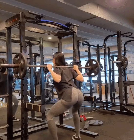 tQPzGFpLQzSxJ4o's tweet photo. [Tried that old limit today—crushed it. New bar Locked in. The grind never stops.]， https://t.co/Y8iuR2A8Yz