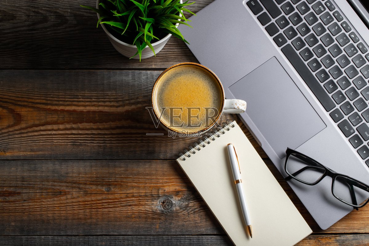 Real_JadaPotata's tweet photo. Upskill this month! 10 mins a day learning a new work skill boosts your career edge. Start small, grow big  #CareerGrowth #SkillUp https://t.co/KTNttYvmxp