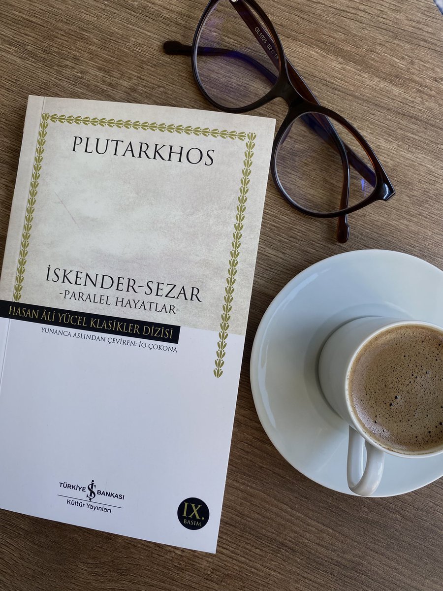 PasajNot's tweet photo. 🗓️ 20.08.2026 
Dün bu klasiğe başladım. Bakalım bu iki büyük ismin hayatı nasıl kesişecek.. #Plutarkhos #Pasaj https://t.co/ItyHjsK84X