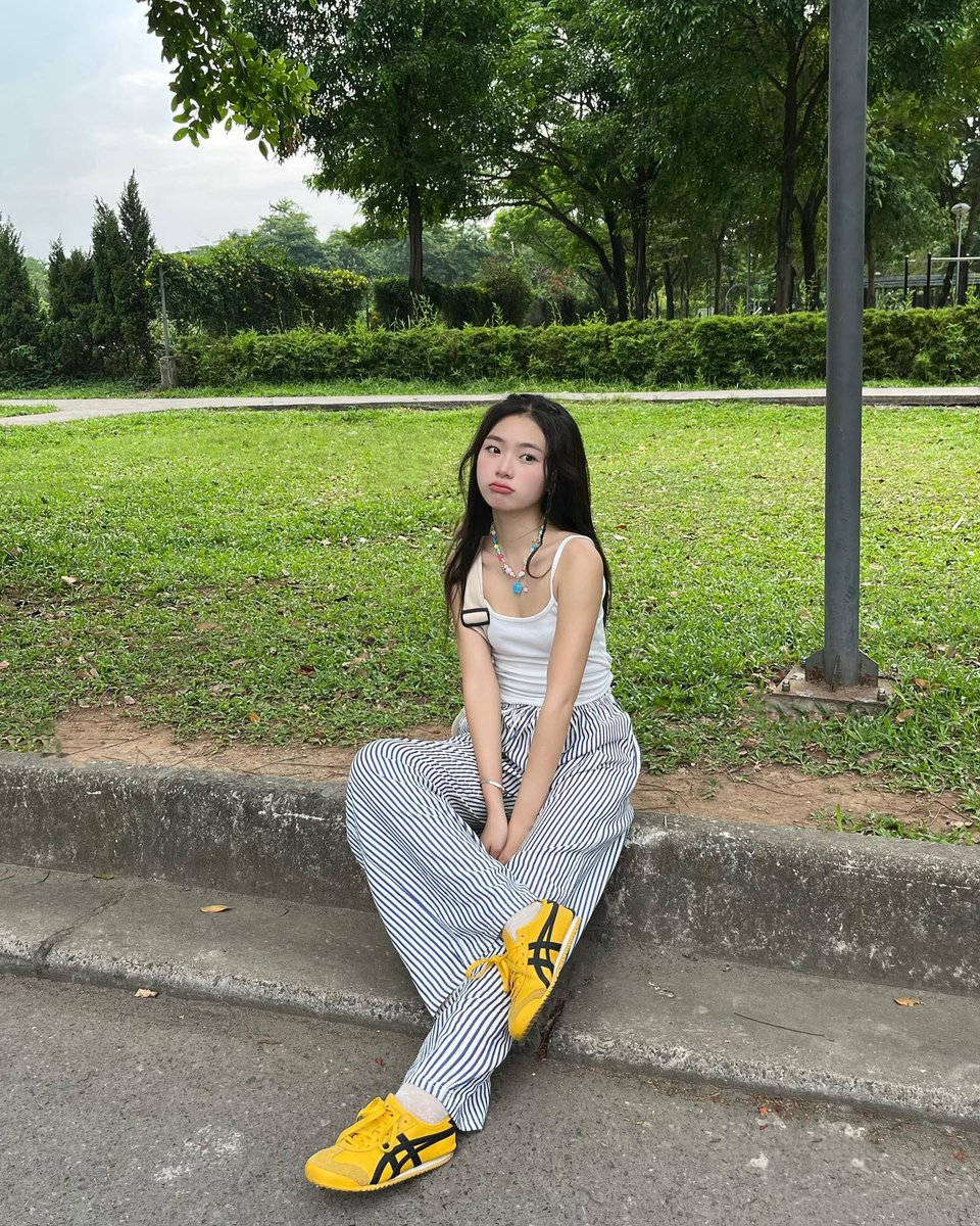 Stefannia_'s tweet photo. Hiya 🤗 Always remember: no matter what yesterday was, today is a fresh start. 🦋
TNHP https://t.co/Q2oNBWzfEl