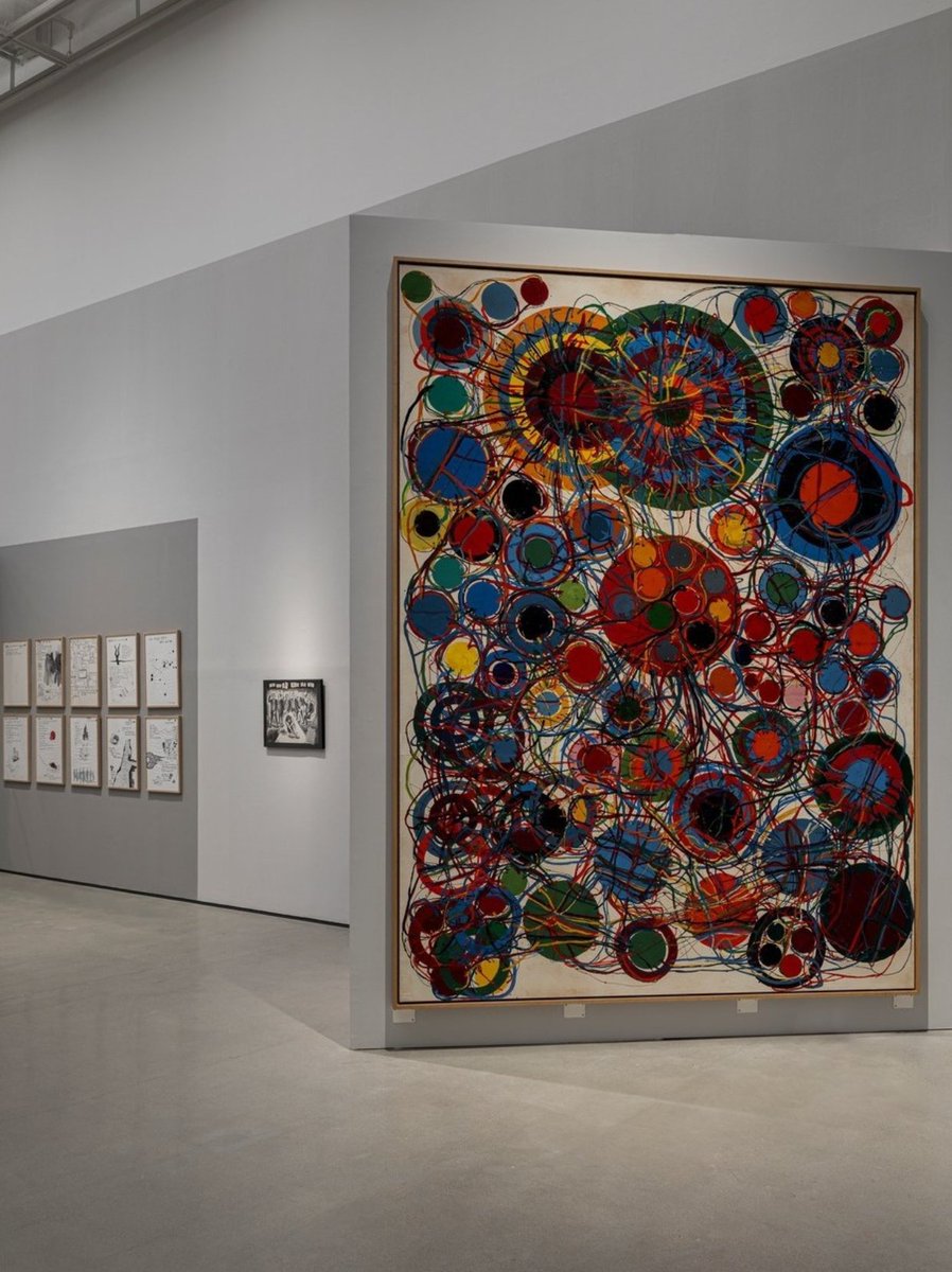 ThibaultMatthi1's tweet photo. Immerse in the brushstrokes of contemporary abstract art at our small gallery—colors dance, lines speak, and every piece sparks a quiet conversation in you. https://t.co/gjKcym3DsO
