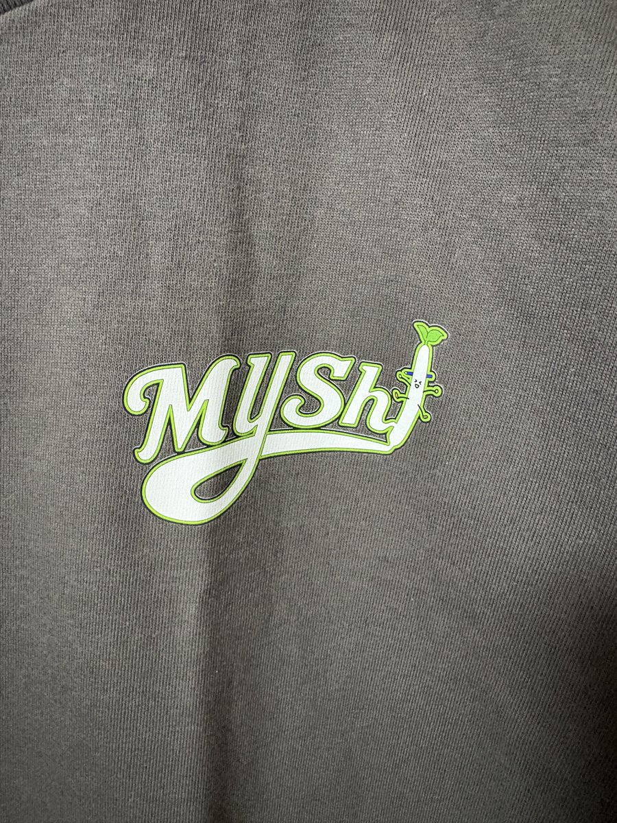 hollyhockDJ's tweet photo. #MYSh チームのTシャツが届きました。 #佐月麻理子 プロ #陽南まこ プロ #桜田さとね プロのサイン入り!MYShチーム応援しています! https://t.co/kpWBRLxfE5
