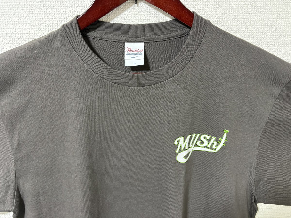 hollyhockDJ's tweet photo. #MYSh チームのTシャツが届きました。 #佐月麻理子 プロ #陽南まこ プロ #桜田さとね プロのサイン入り!MYShチーム応援しています! https://t.co/kpWBRLxfE5
