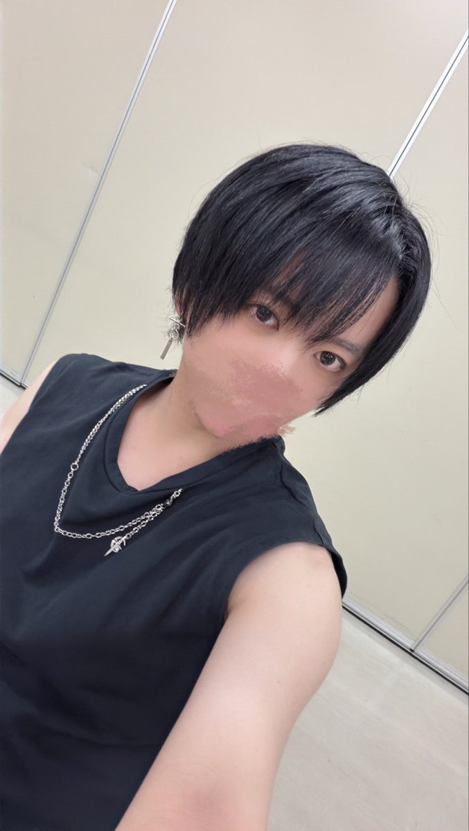 Jel__official's tweet photo. 10周年アリツア完走

ありがとうを伝えに行ったはずなのに、
俺の方がたくさんもらってました。

10年目の大切な時間を、一緒に過ごしてくれてありがとう。

この先も、また何度でも会おうな https://t.co/ZQzIgNPyve
