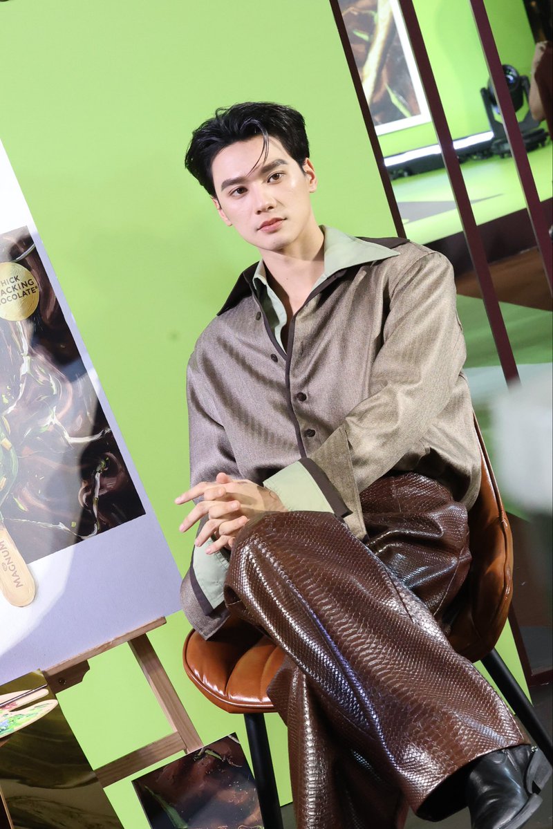 CentralRama9's tweet photo. เบ้าหน้าฟ้าประทาน ✨✨

MAGNUM MOMENTS WITH KENG HARIT

#MagnumTHxKengHarit #MagnumThailand #DesignedForPleasure #MagnumMomentswithKengHarit #KengHarit https://t.co/OgrwsXyBGF